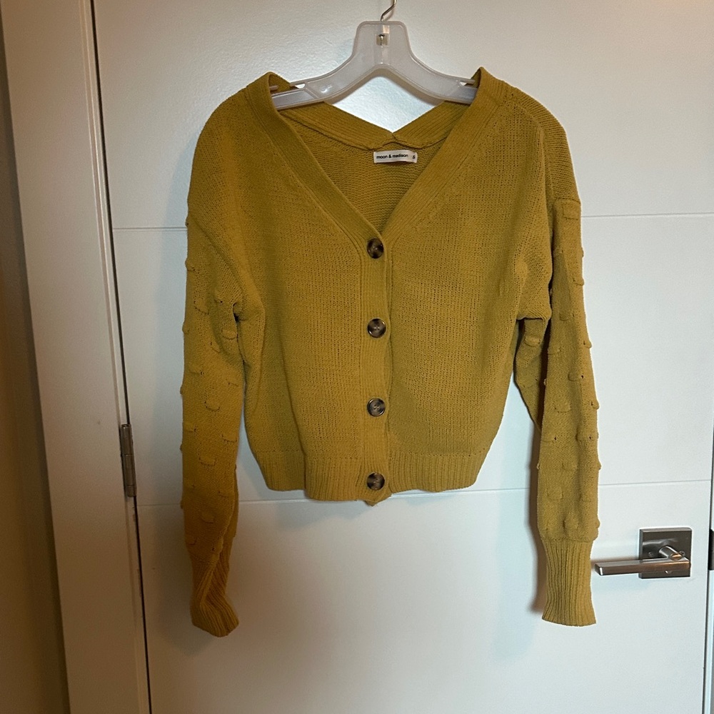 Mustard yellow cropped cardigan